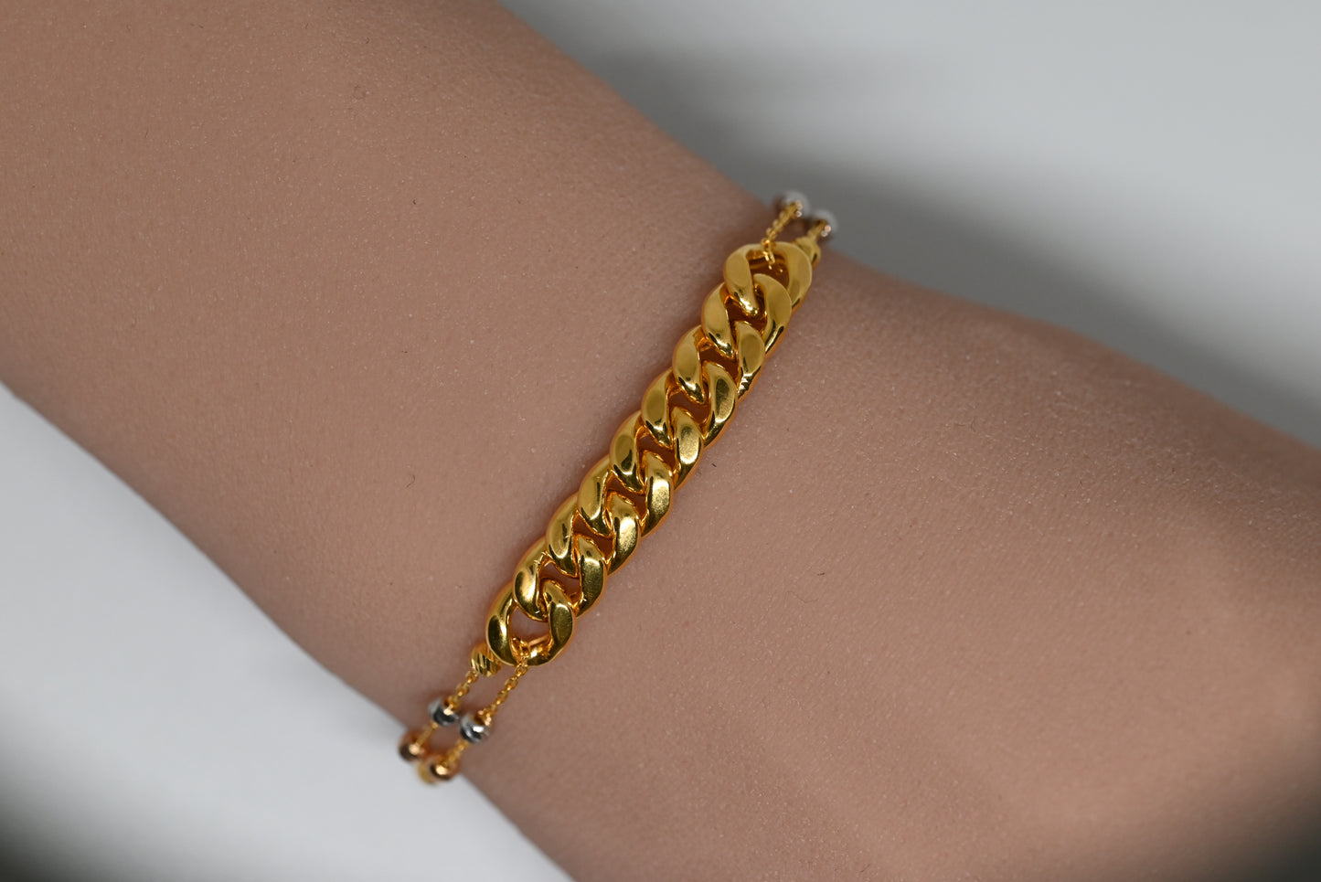 21 Karat Genuine Curb Chain Gold Bracelet