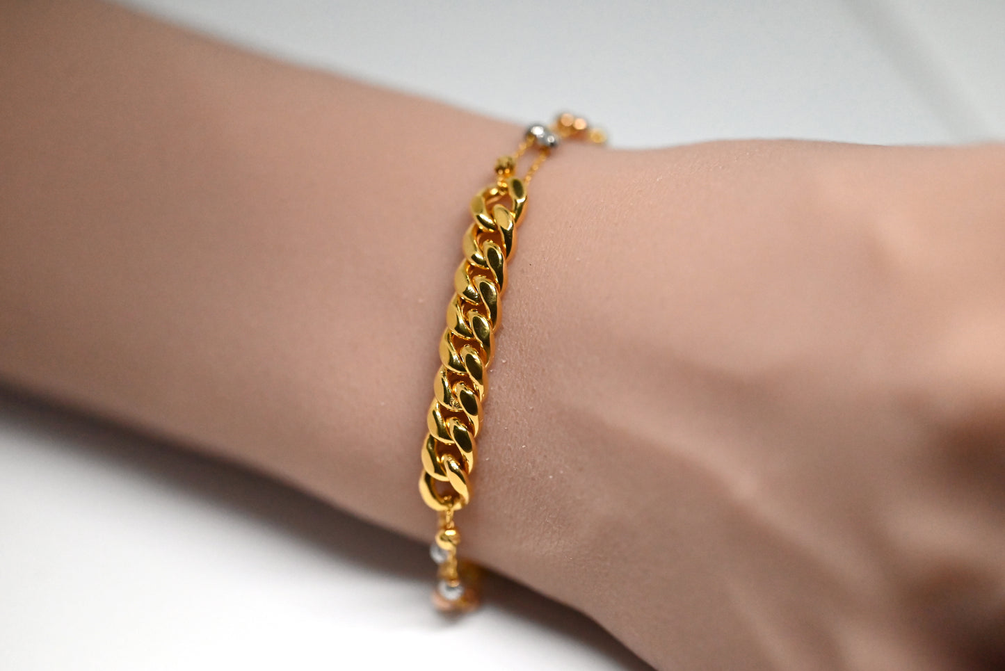 21 Karat Genuine Curb Chain Gold Bracelet