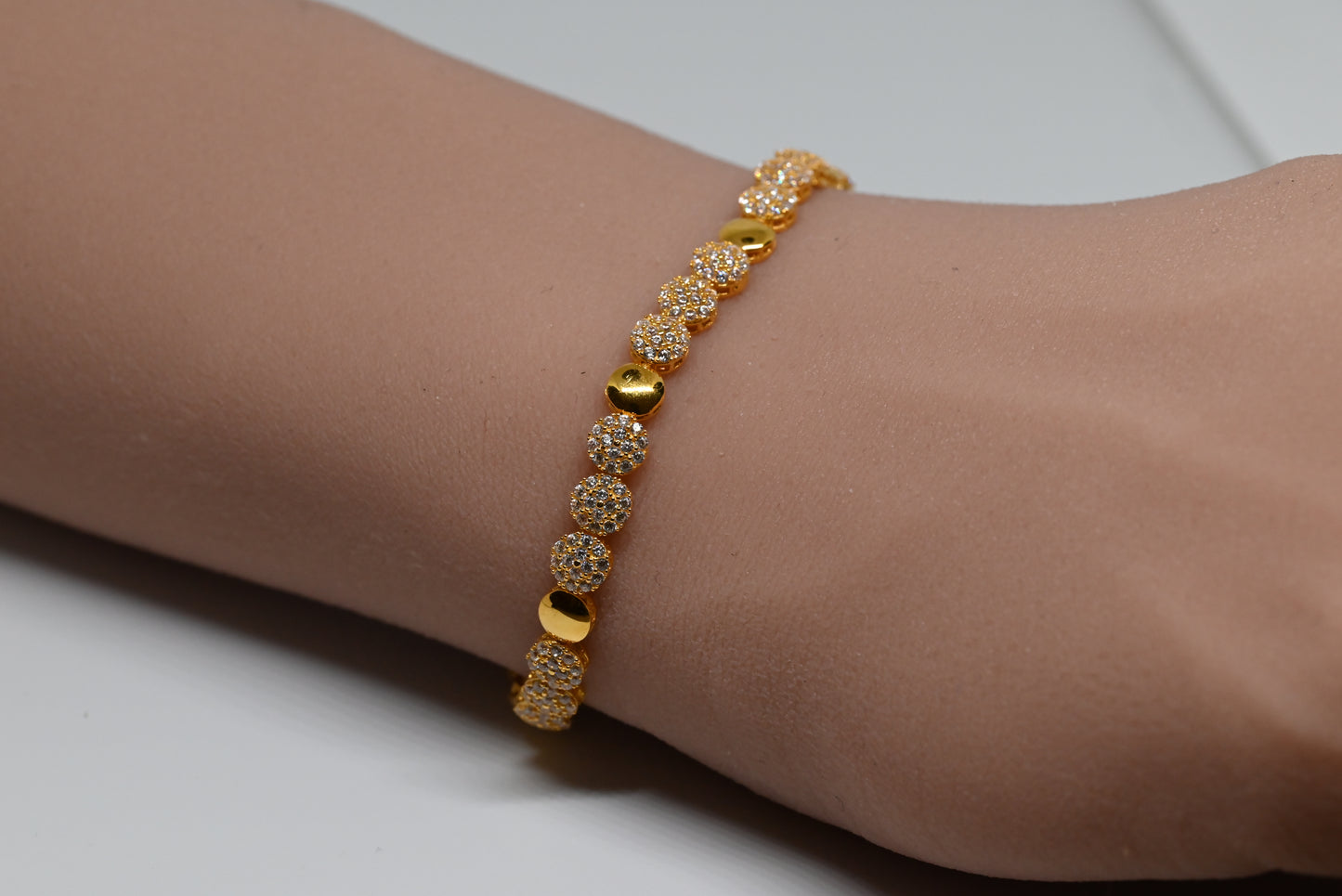 21K Bracelet With Zircon Crystal