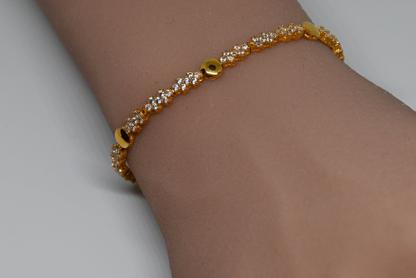 21K Bracelet With Zircon