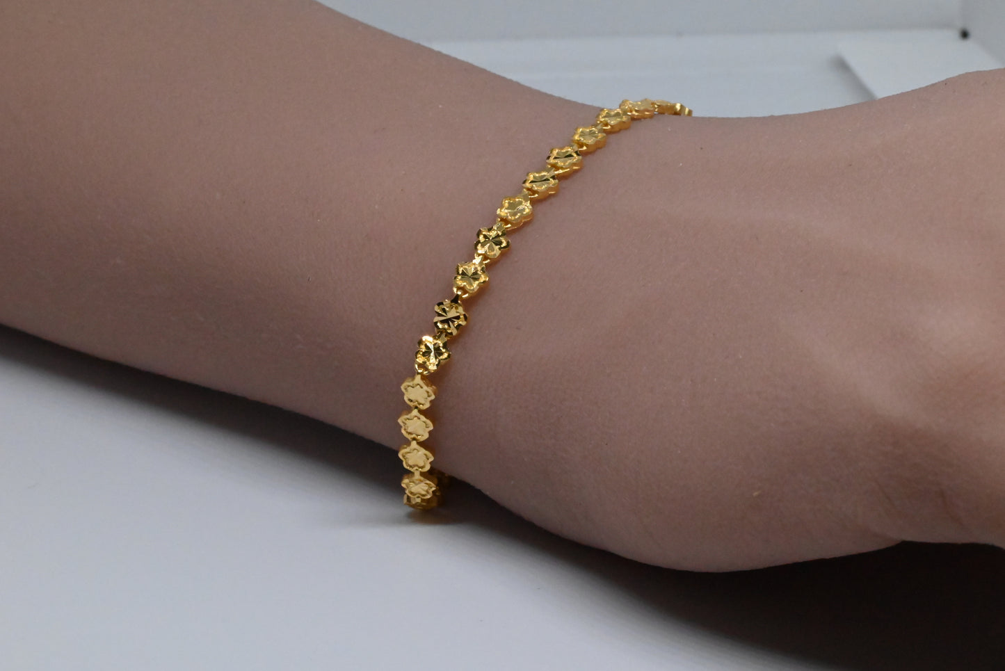 21K Solid Flower Bracelet