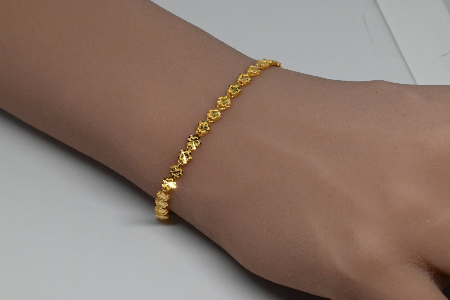 21K Solid Flower Bracelet