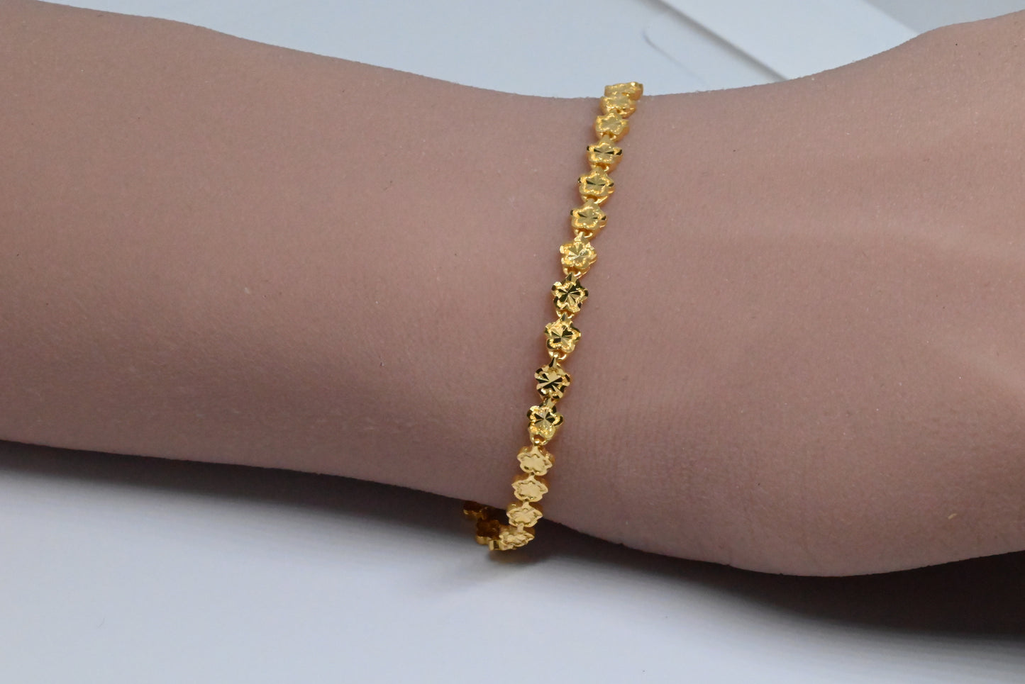 21K Solid Flower Bracelet