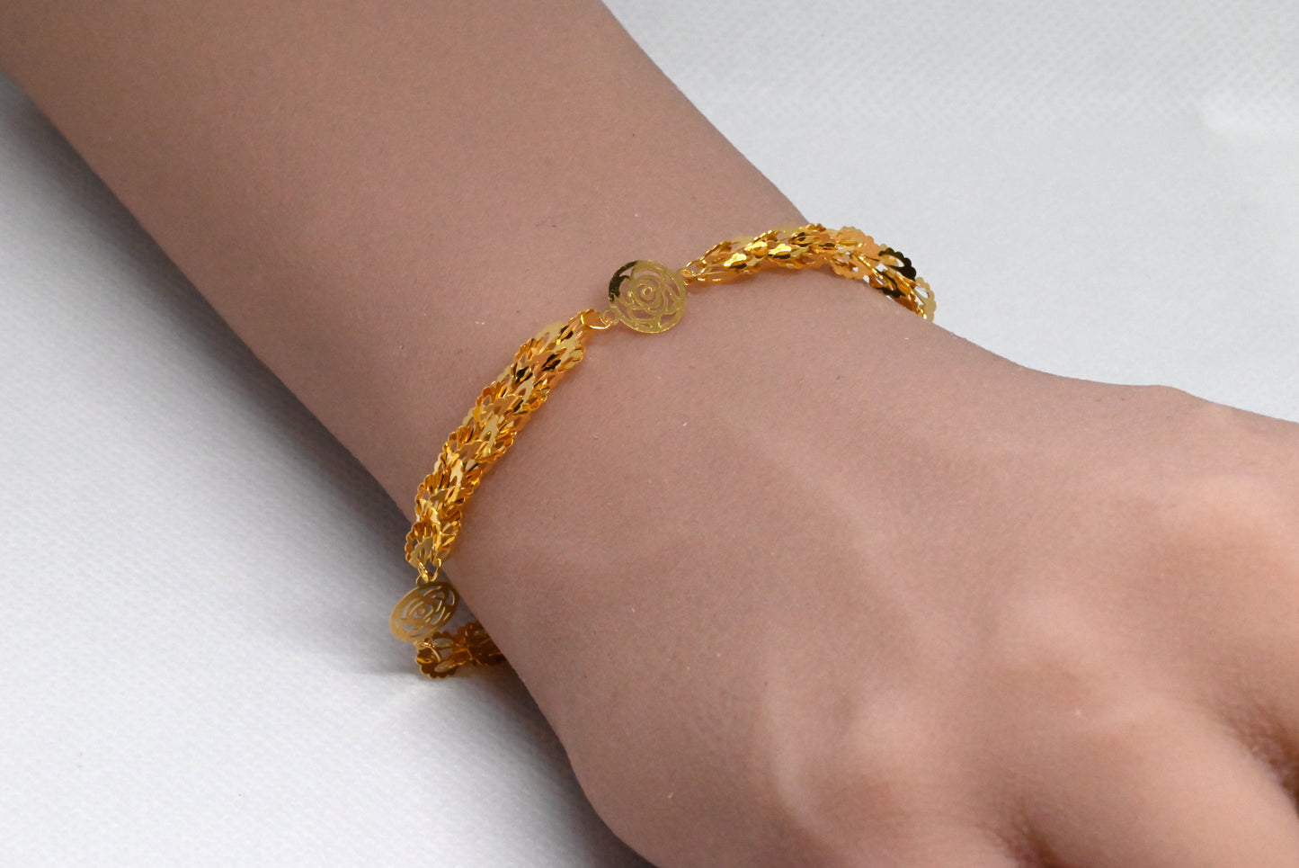 21k Genuine Gold Flower Chained Bracelet