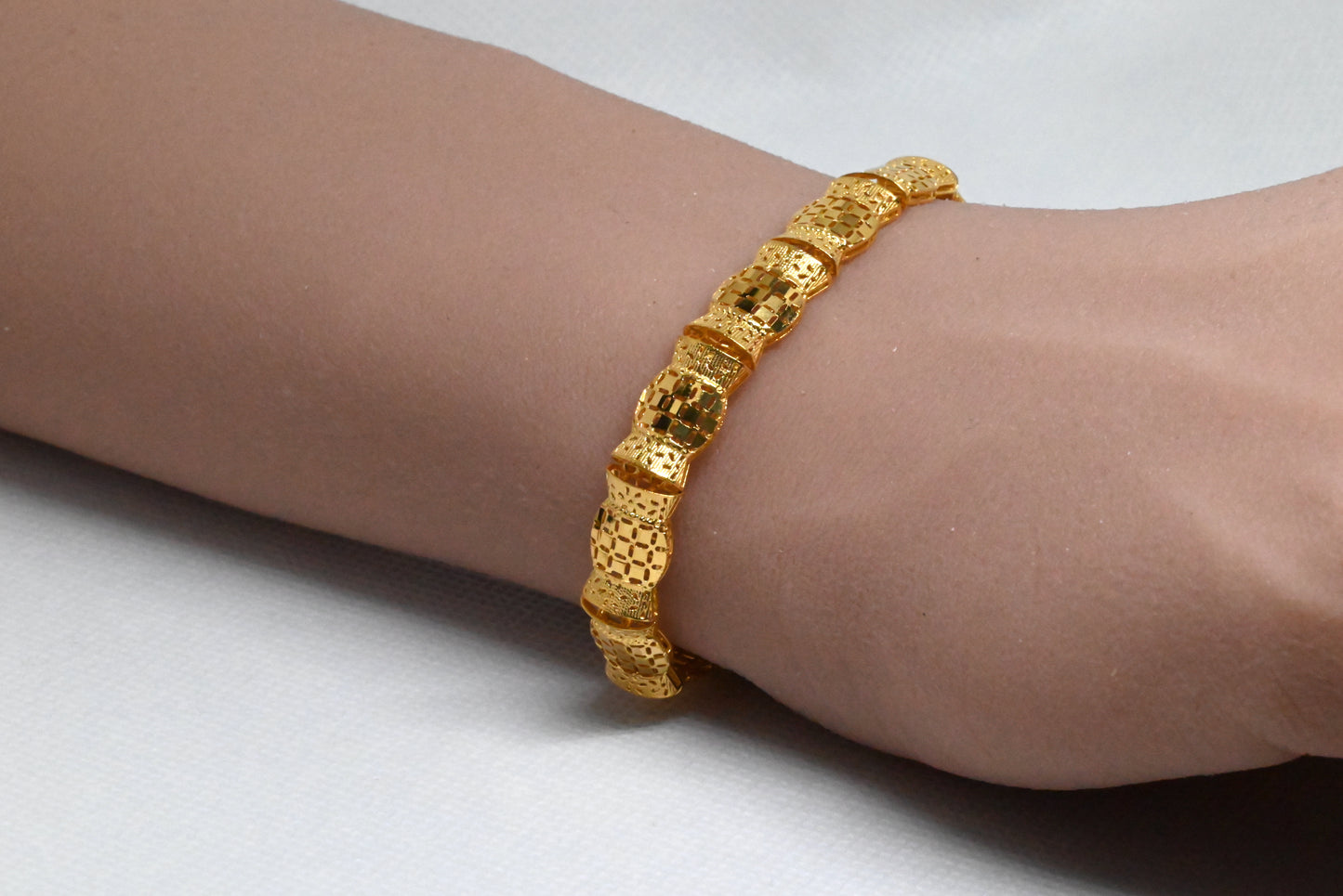 21K Gold Classical Design Bracelet