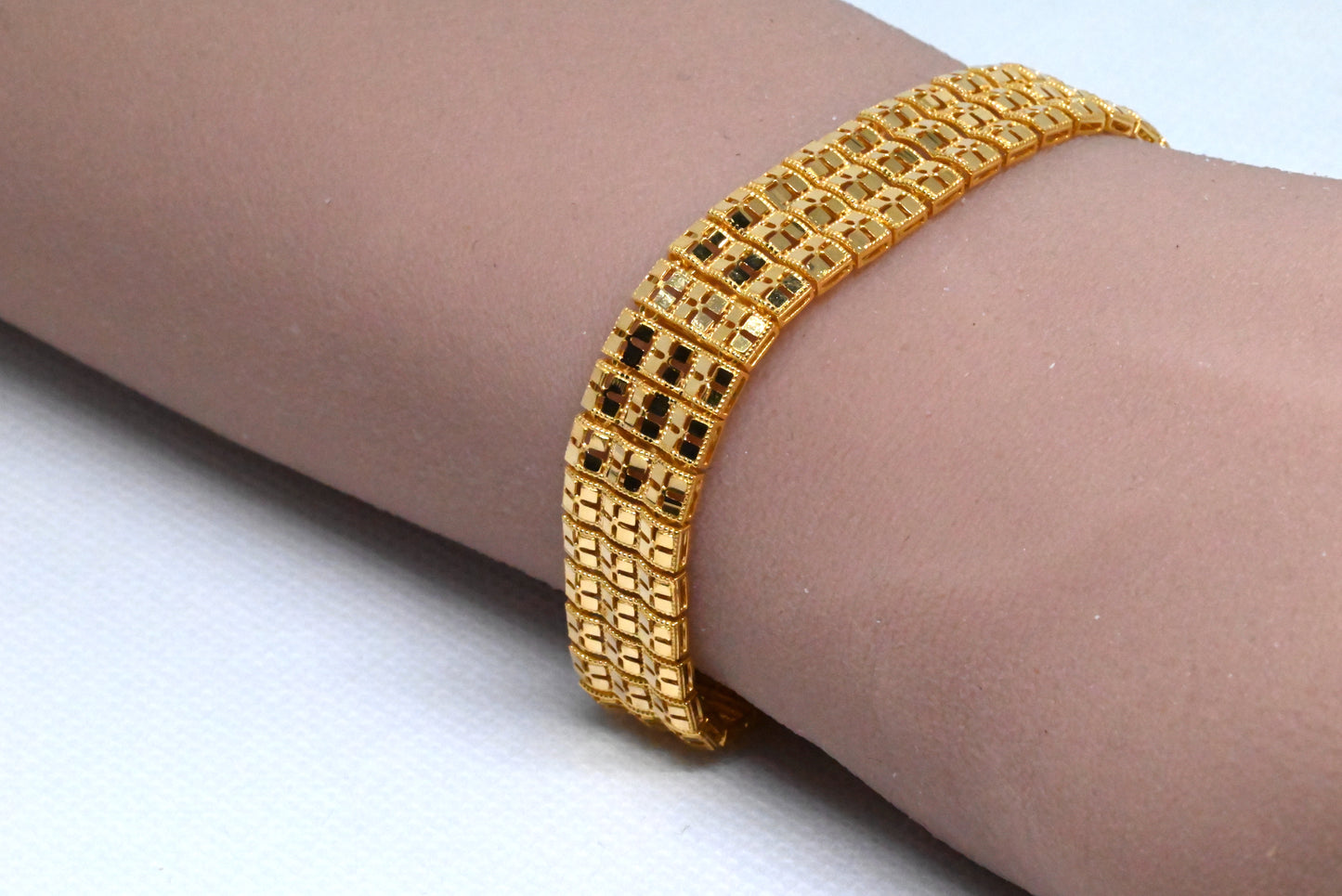 21K Gold Link Chain Bracelet