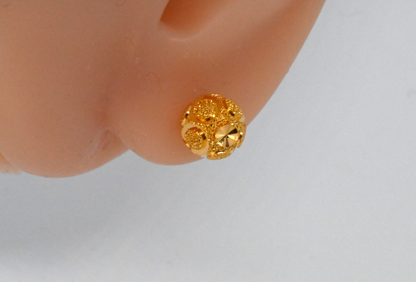 21k Ball Round Earrings