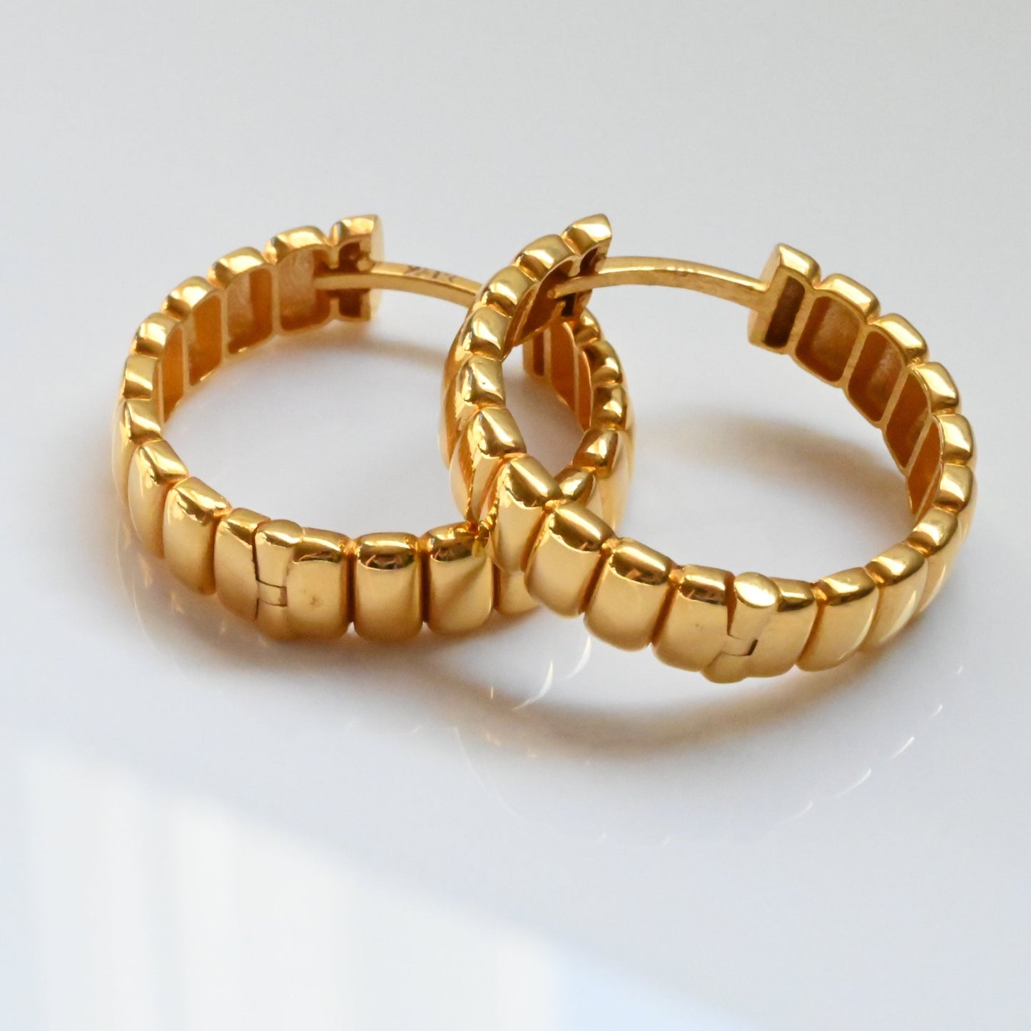 21k Hoop Earrings Square Design