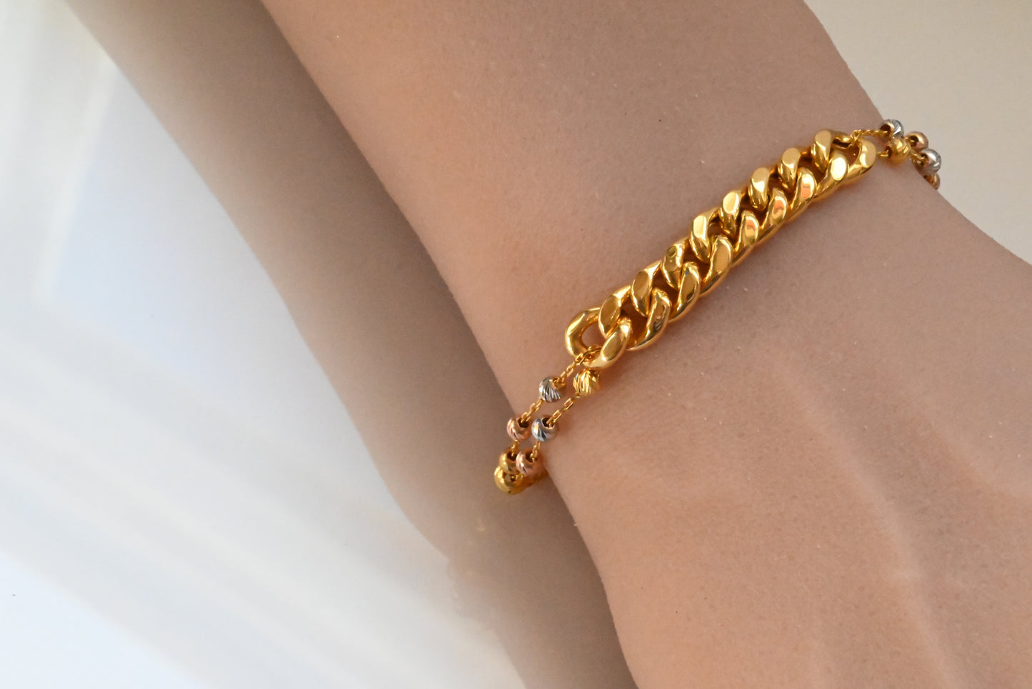 21 Karat Genuine Curb Chain Gold Bracelet