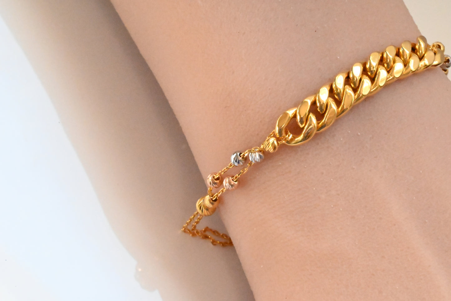 21 Karat Genuine Curb Chain Gold Bracelet